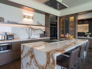 Кухні на замовлення