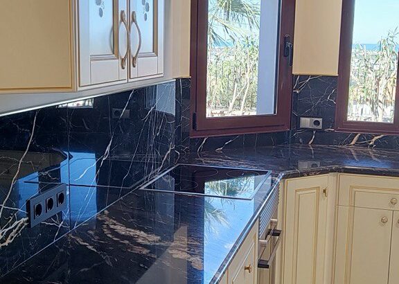 Кухні на замовлення